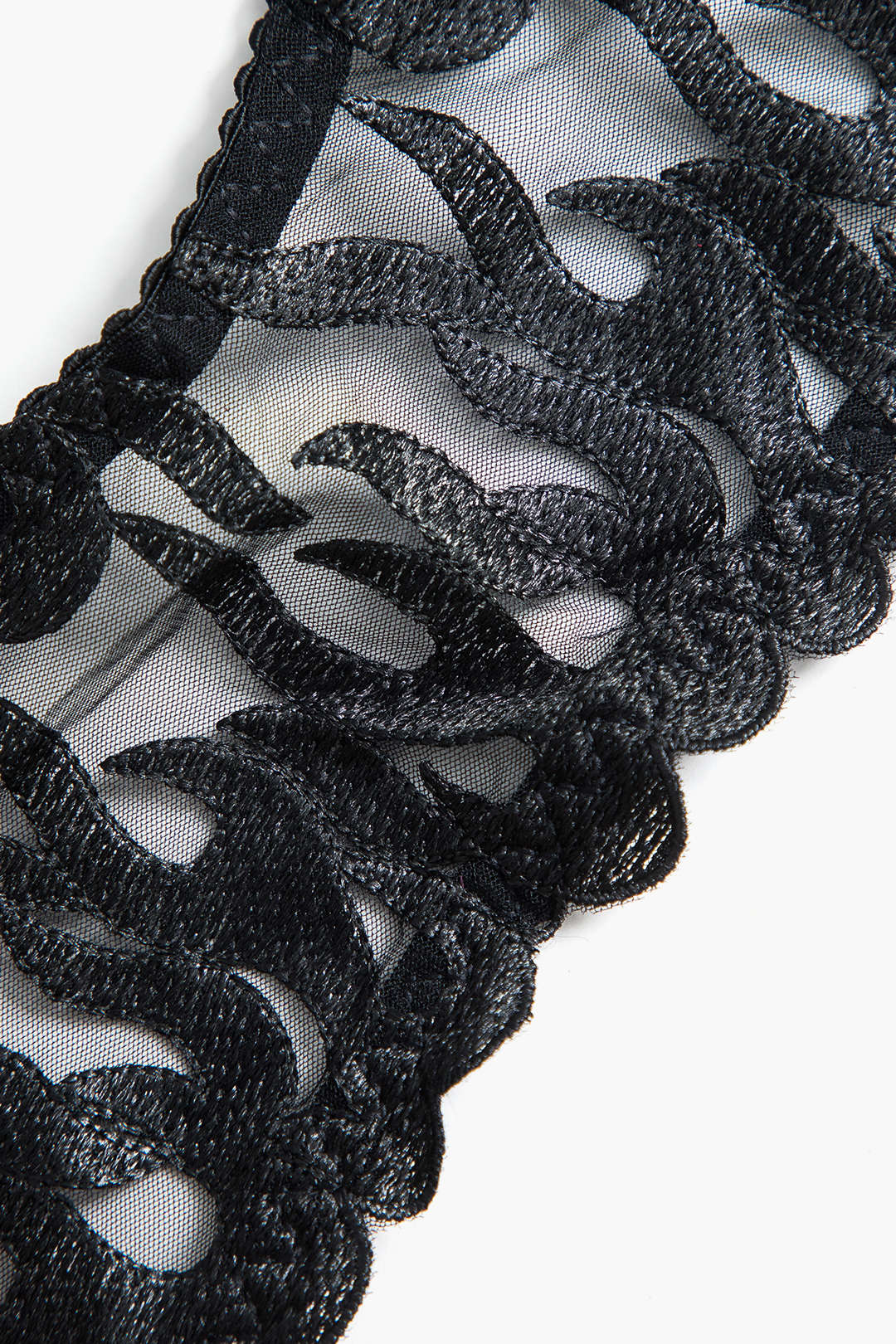 Nakışlı Zincir Detaylı Kesik İç Giyim Garter Seti