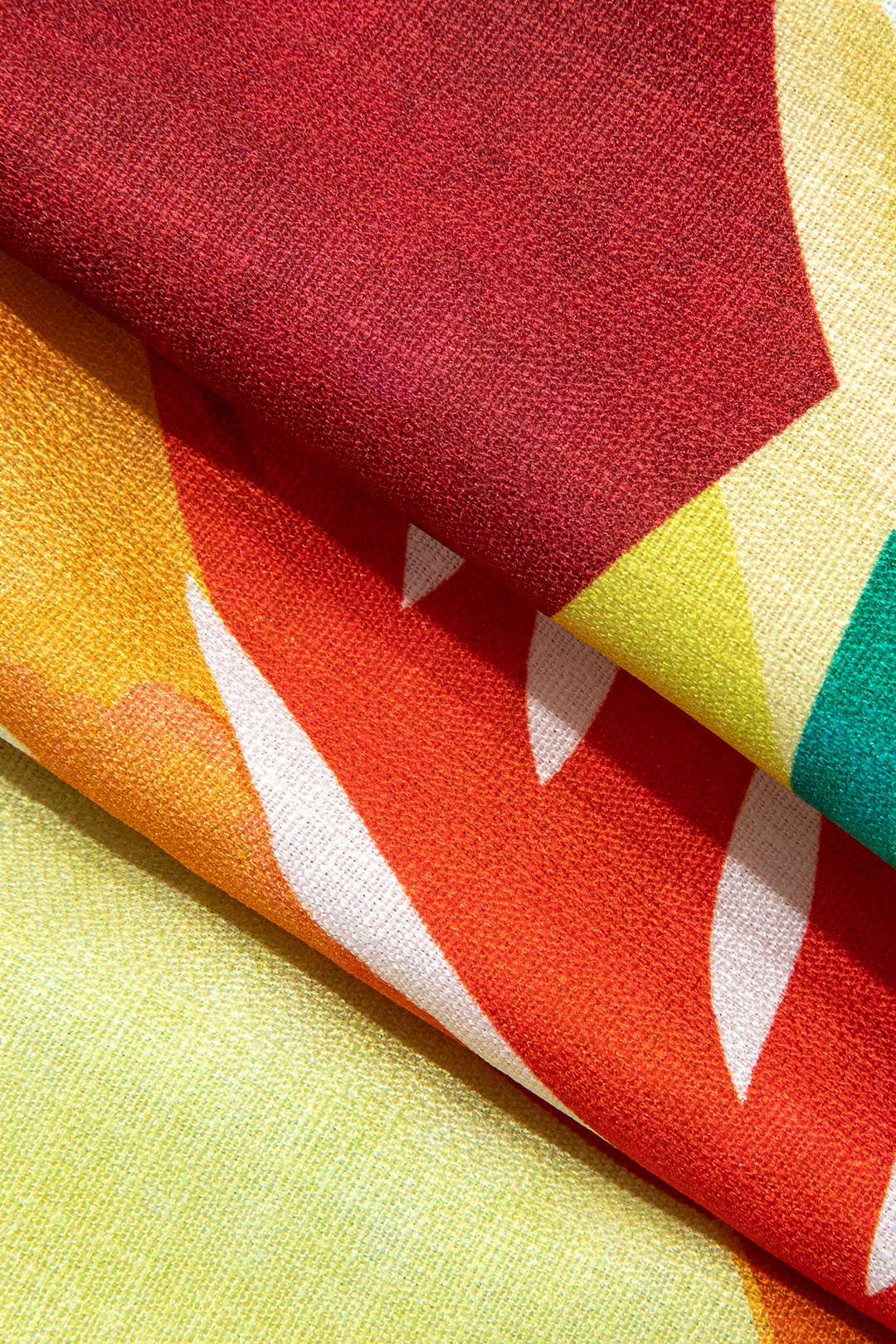 Yaprak Desenli Kesik Mini Elbise