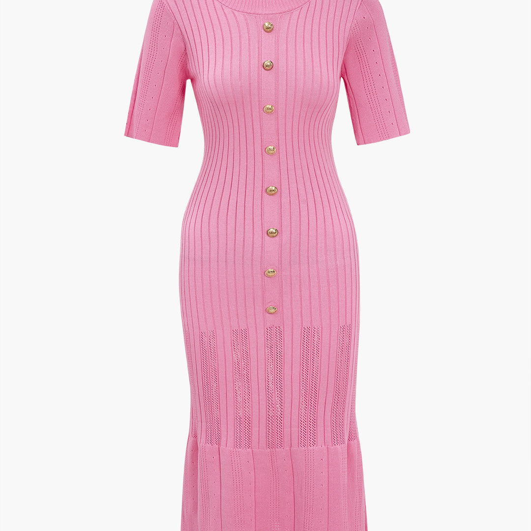 Düz Örgü Düğmeli Yuvarlak Yaka Kısa Kollu Elbise