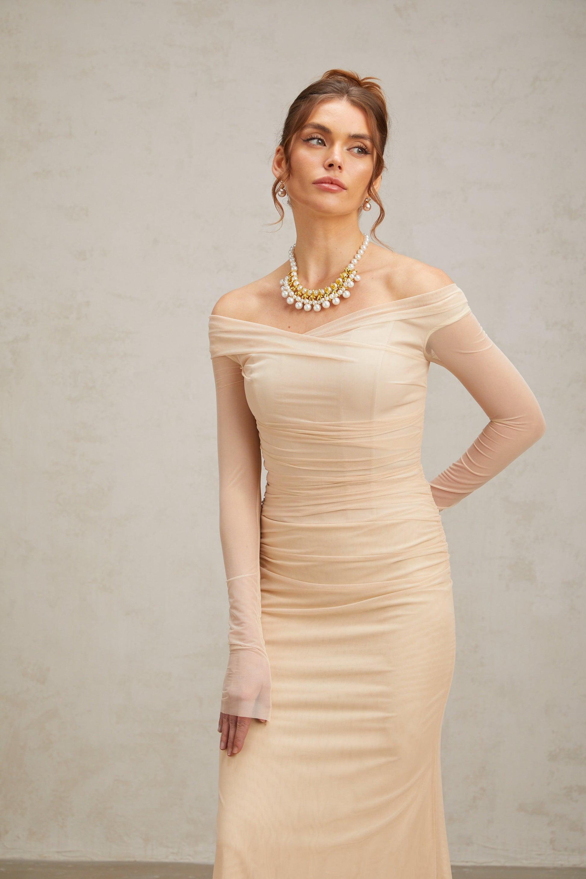 Olyssa Elegance Aura Omuz Dekolteli Tül Uzun Elbise