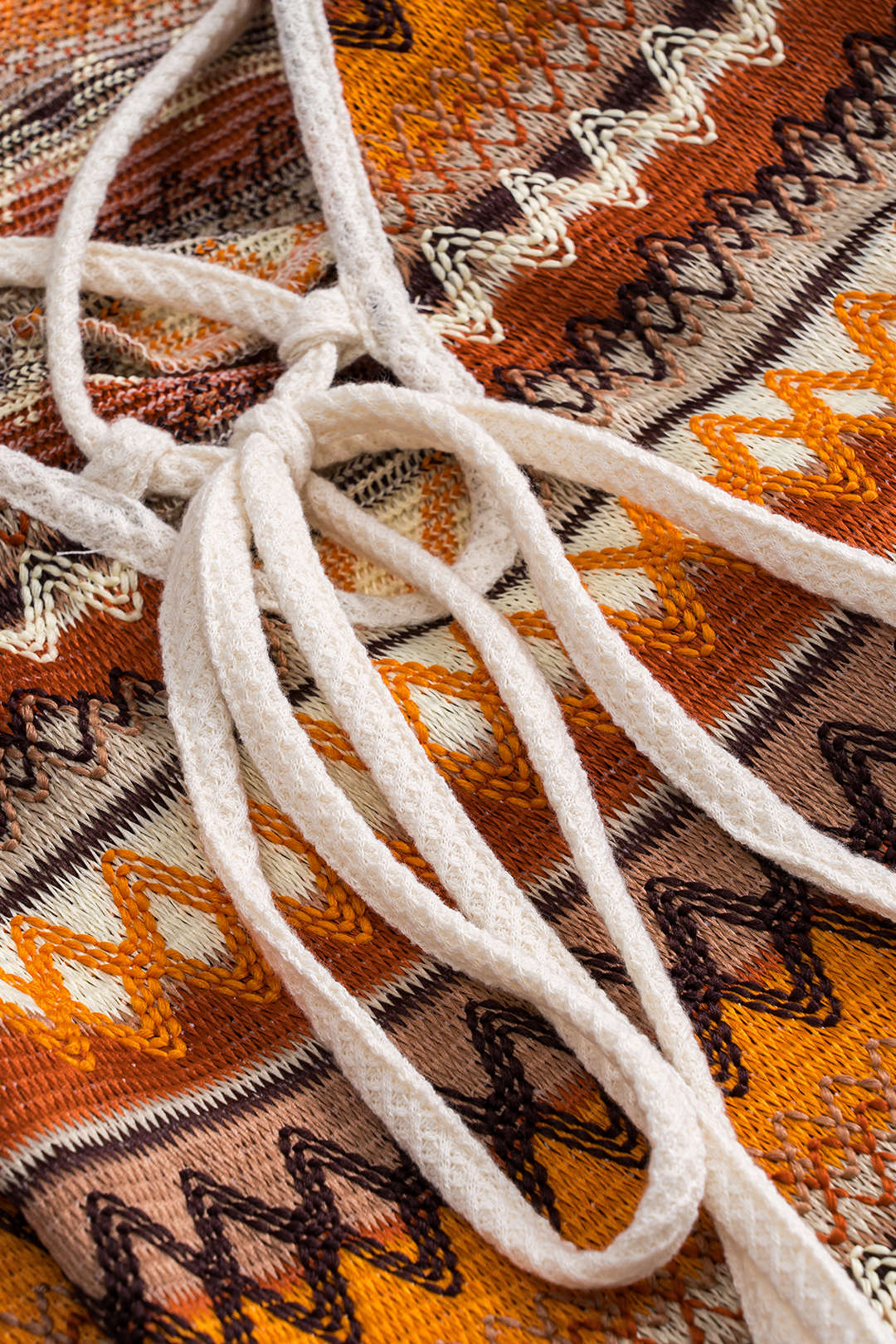 Örgü Çekme İpi Çapraz Bağlama Sırt Dekolteli Elbise