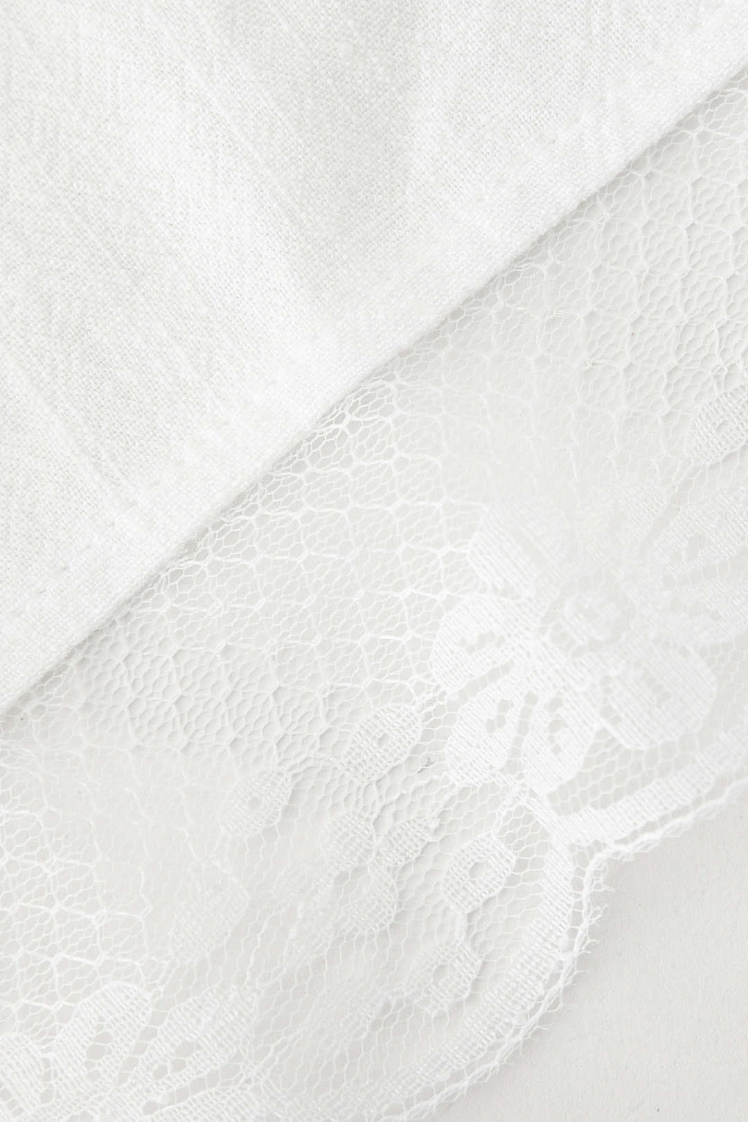 Dantel Detaylı Bağlama Ön Tank Topu