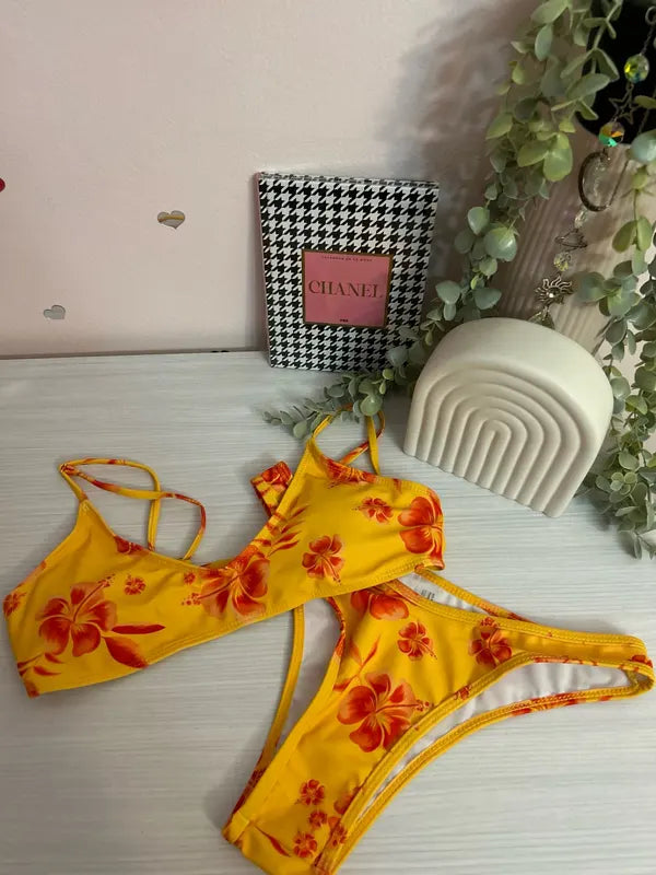 Olyssa Red flower Bikini Set
