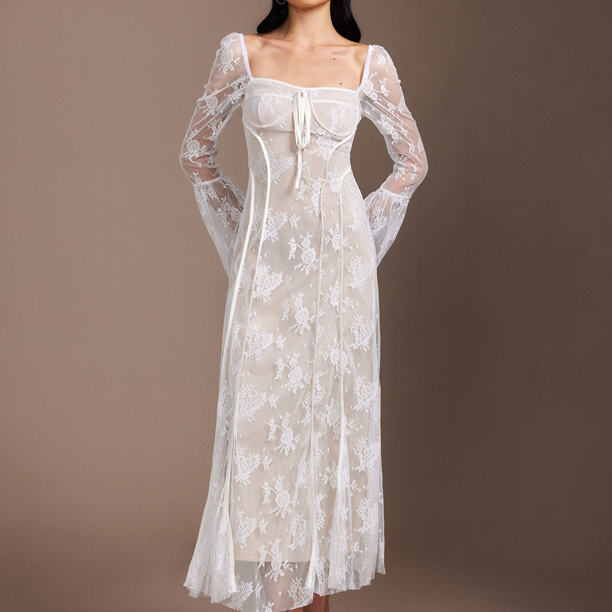 Dantel Fırfırlı Dökümlü Abiye Elbise