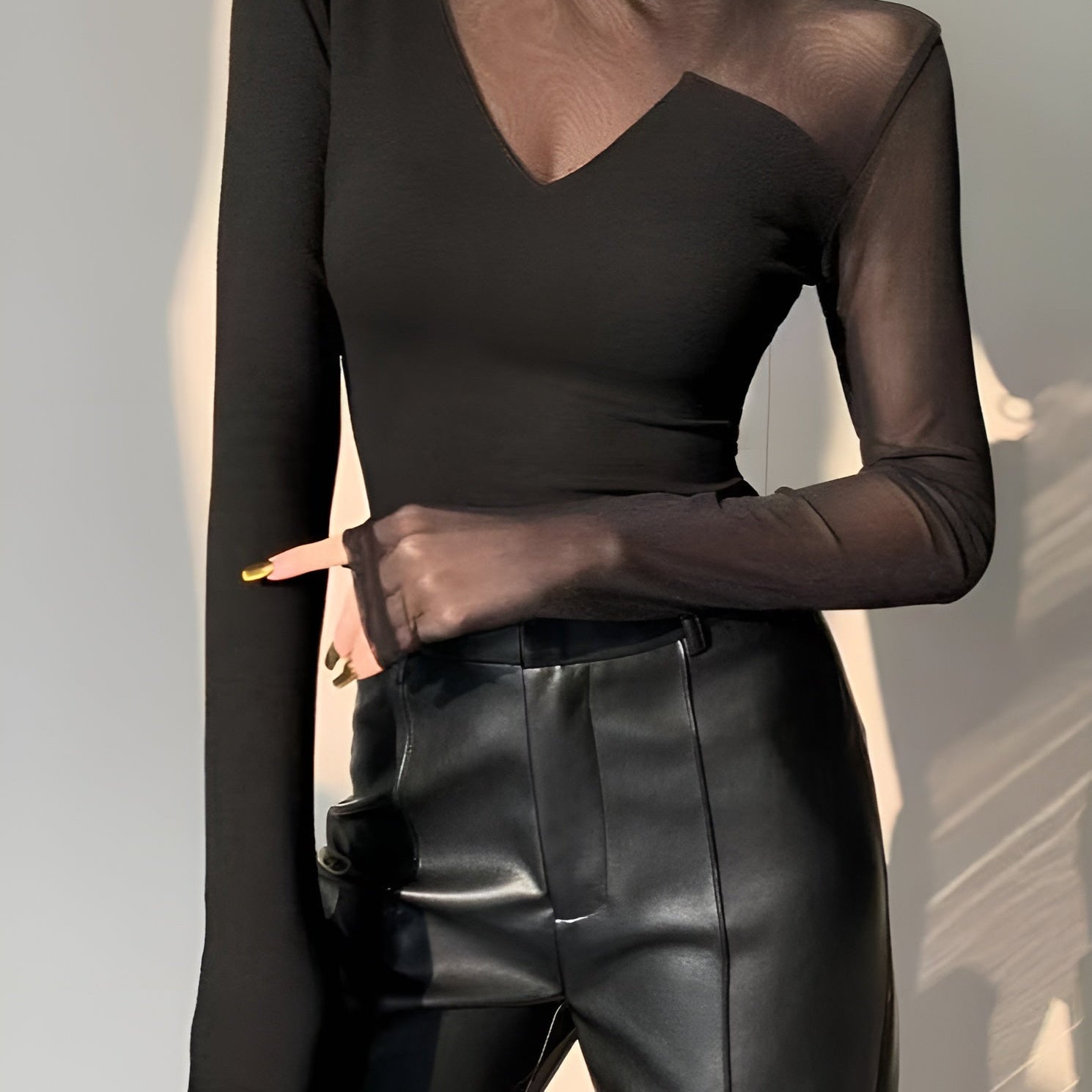 Asimetrik Ağ Panelli T-Shirt