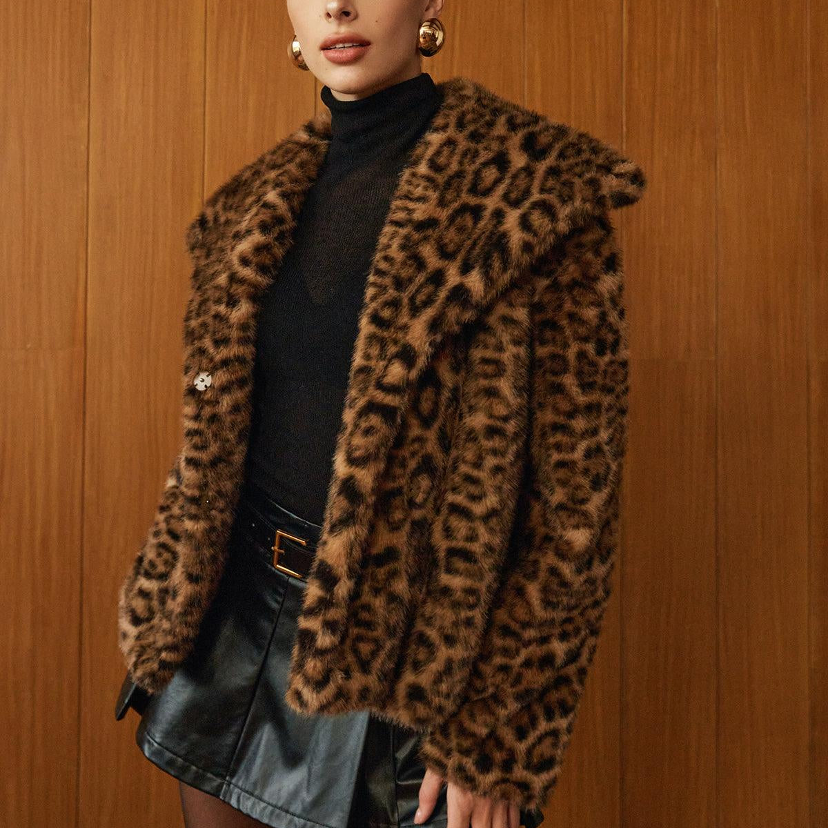 Leopar Desenli Peluş Ceket