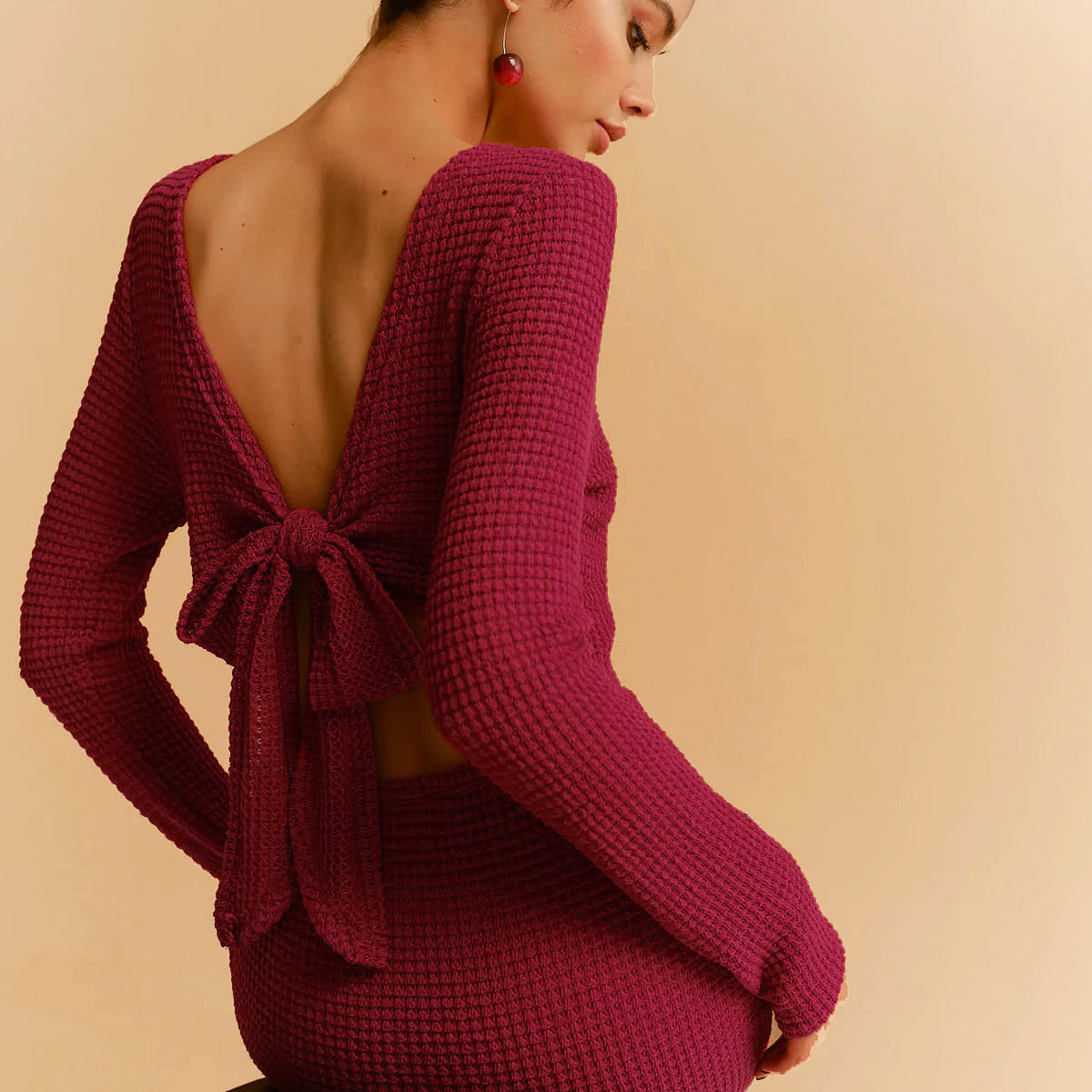 Şık Sırt Dekolteli Waffle Dokulu Elbise, Fiyonk Detaylı