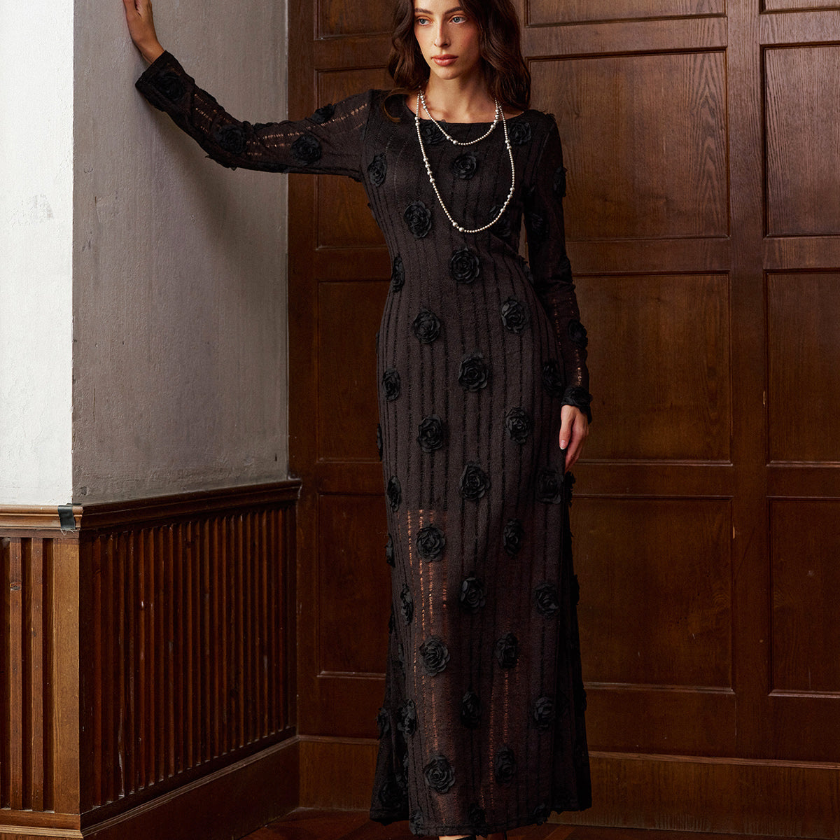 Büyüleyici 3D Çiçekli Uzun Kollu Abiye Elbise