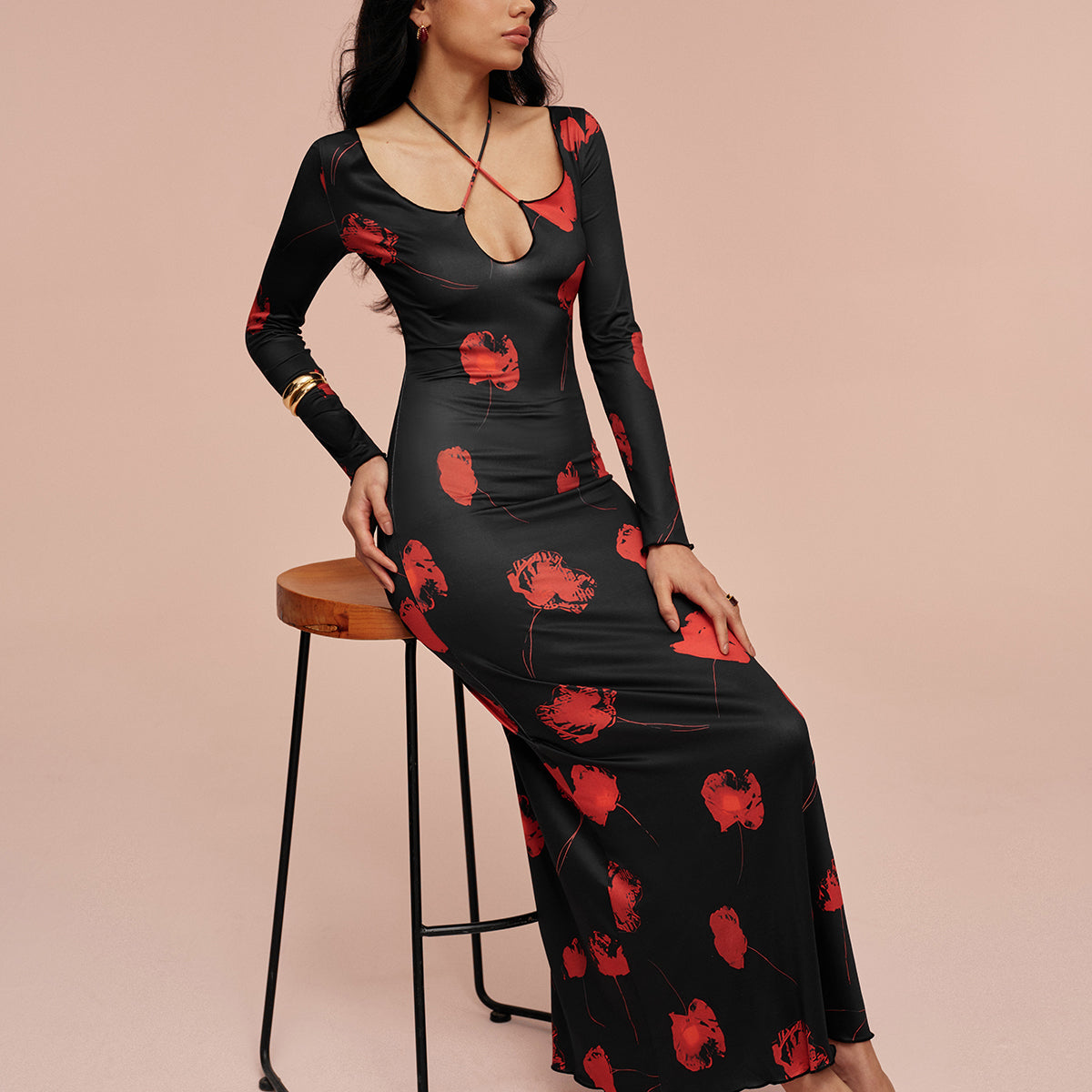 Şık Çiçek Desenli Abiye Elbise, Bağlama Yaka Detayı ile