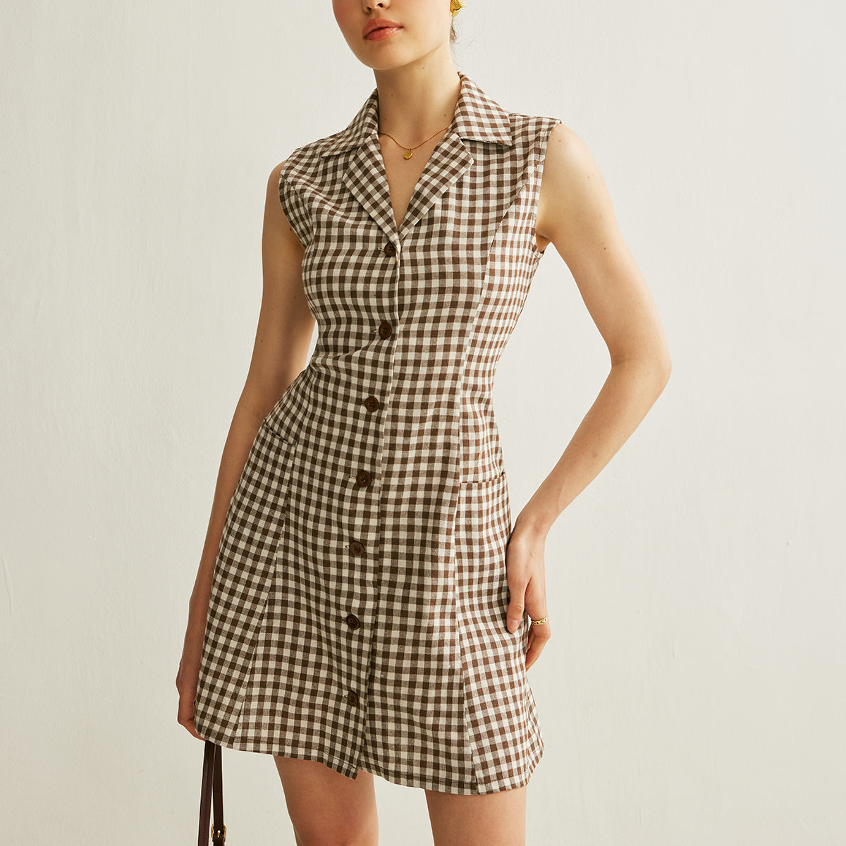 Şık Damalı Cep Elbise, Şık Bağcıklı Arka Tasarım ile