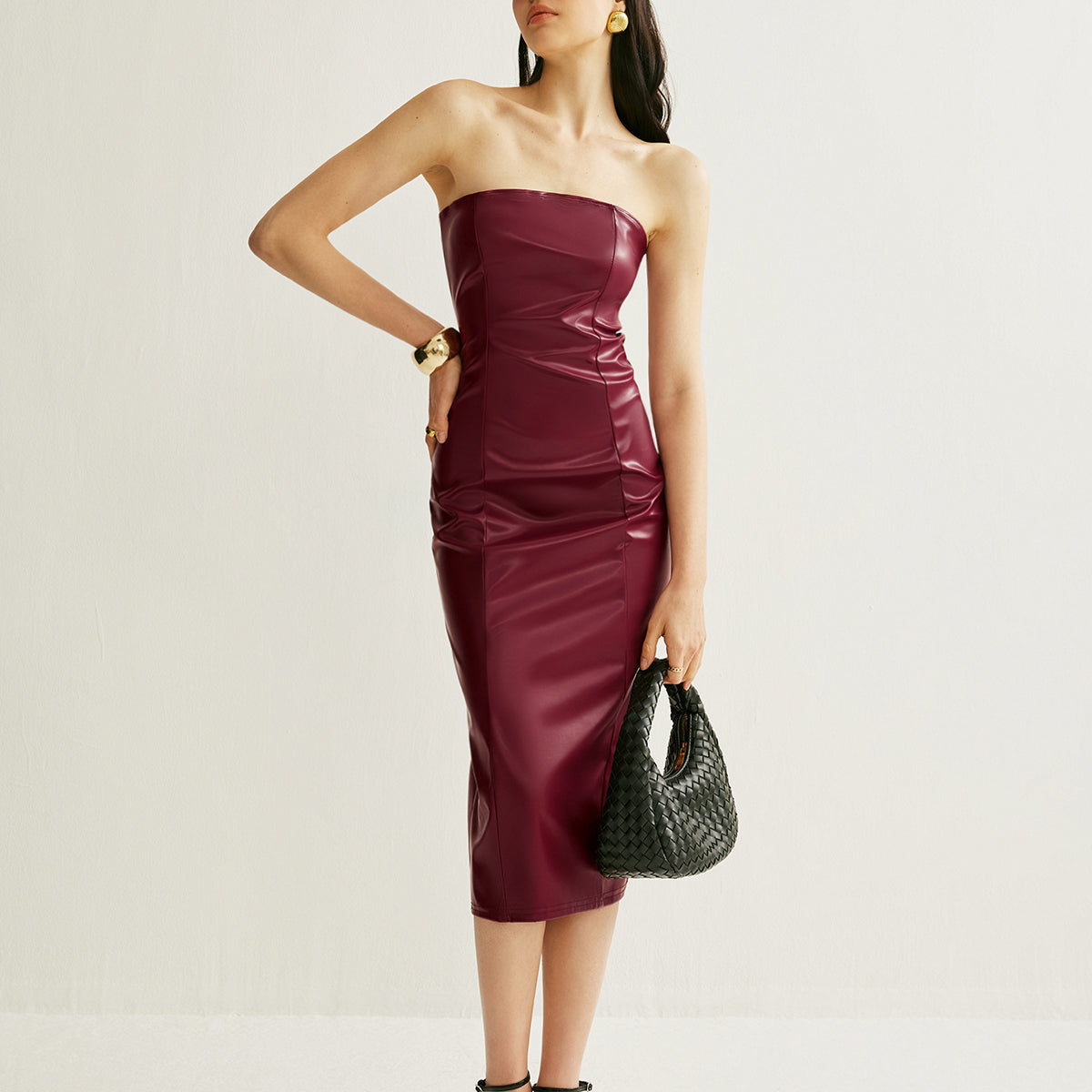 Şık PU Askısız Yırtmaç Tasarımlı Elbise