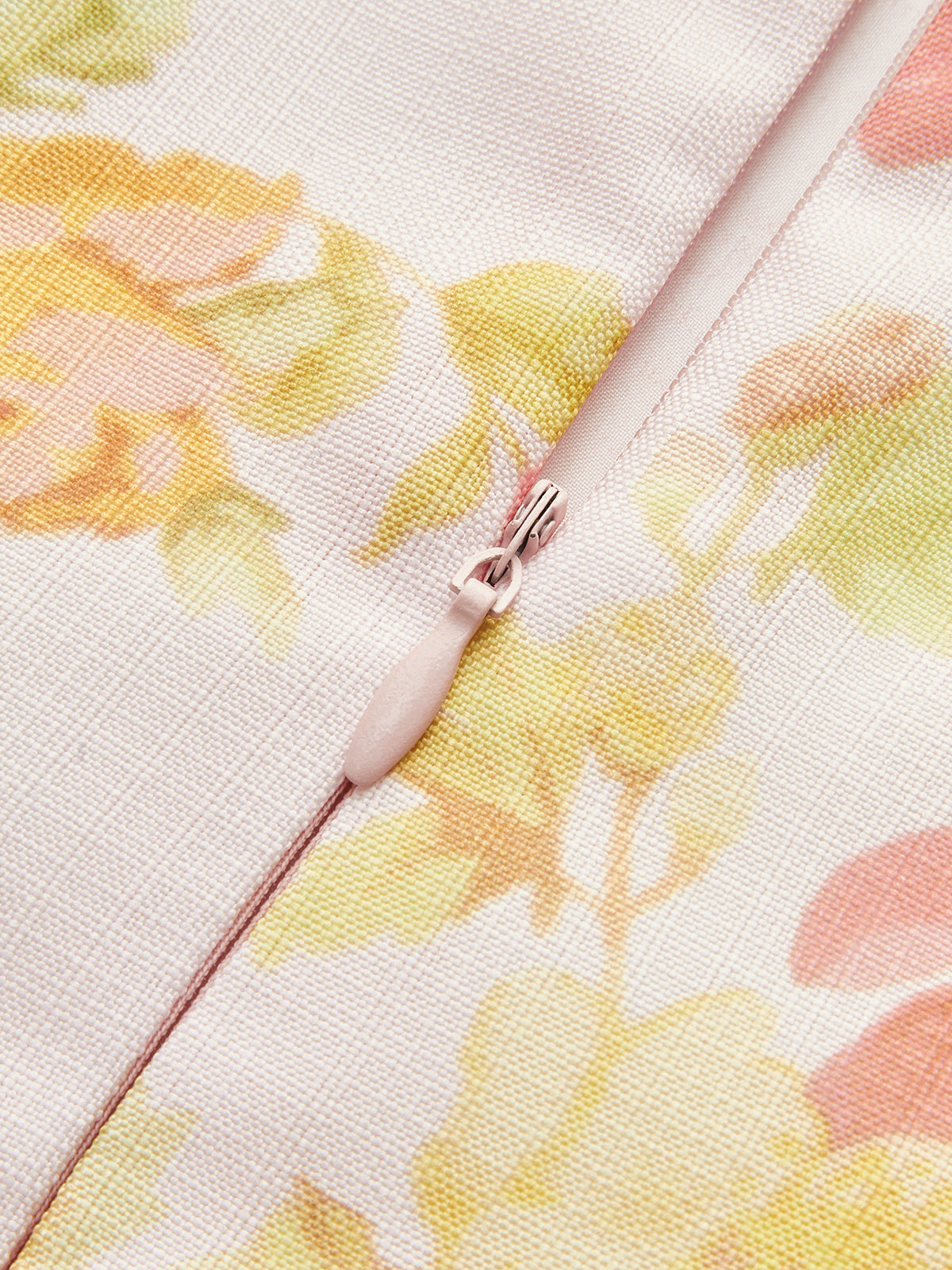 Çiçek Desenli Kolsuz Elbise