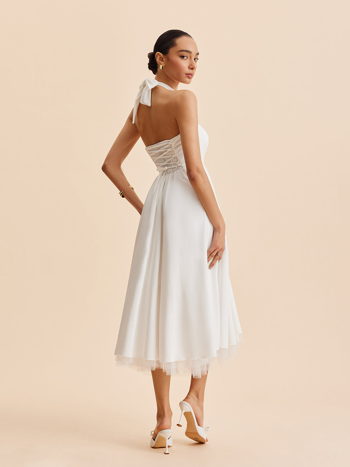 Şık Halter Sırt Dekolteli Kolsuz Abiye Elbise Fermuar Detayı ile