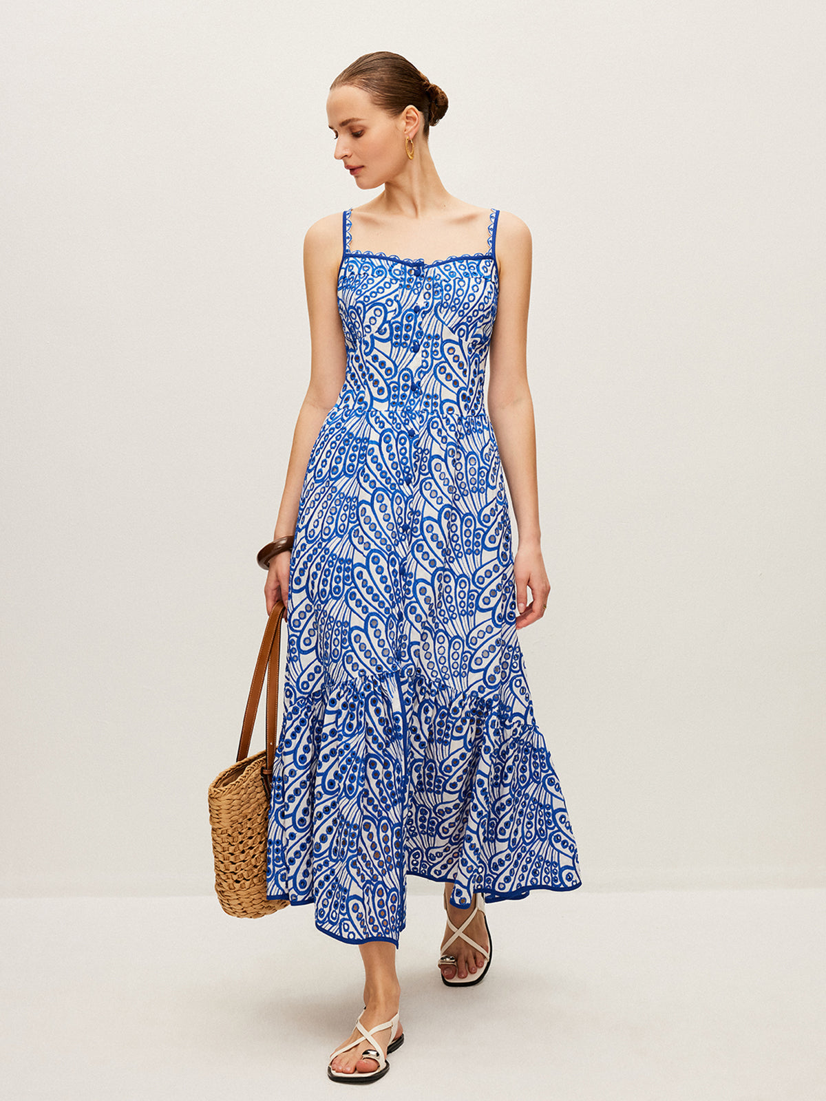 Şirin Pamuklu İşlemeli Askılı Elbise