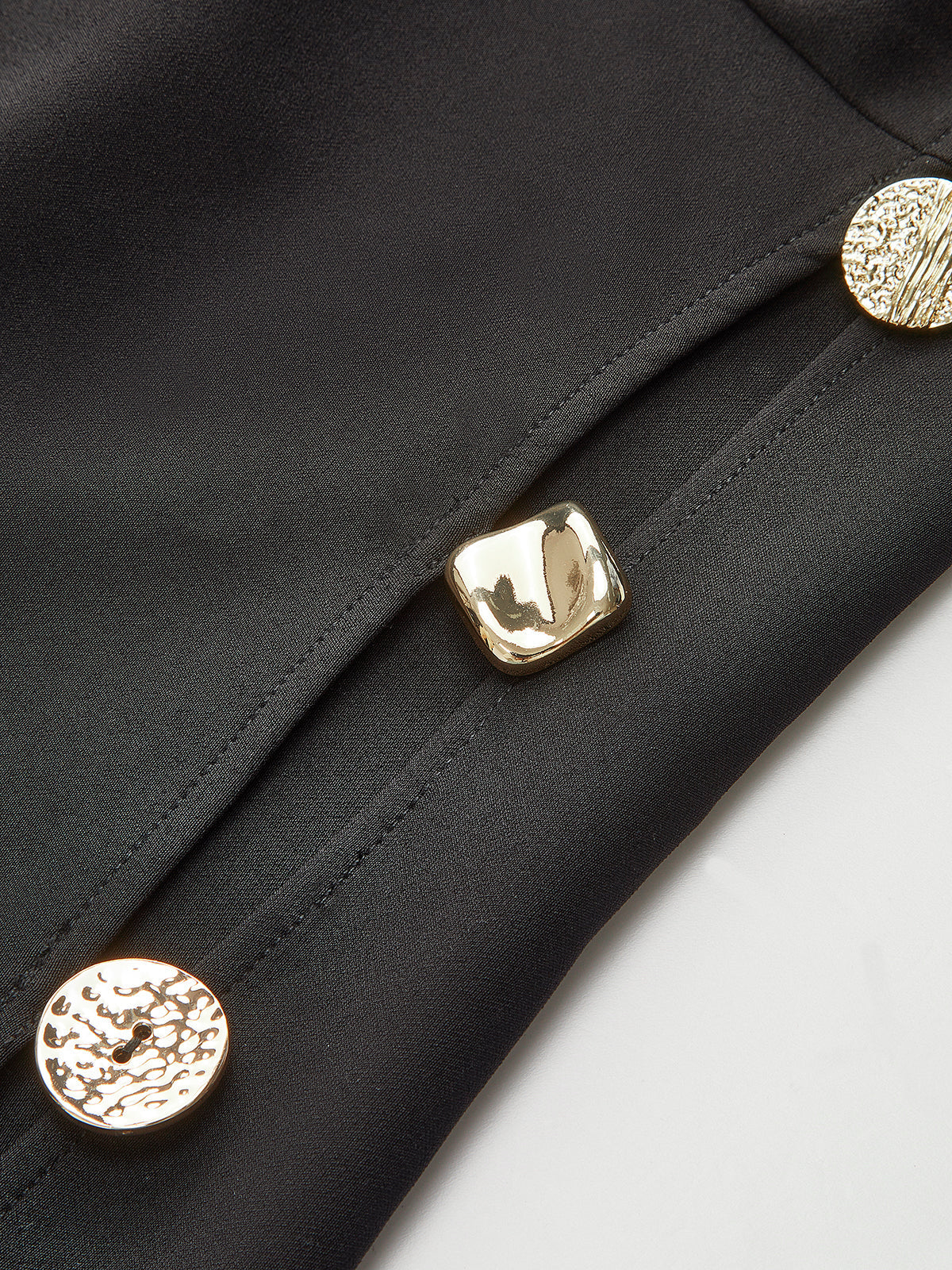 Yanı Kesik Metal Detaylı Fermuarlı T-Shirt