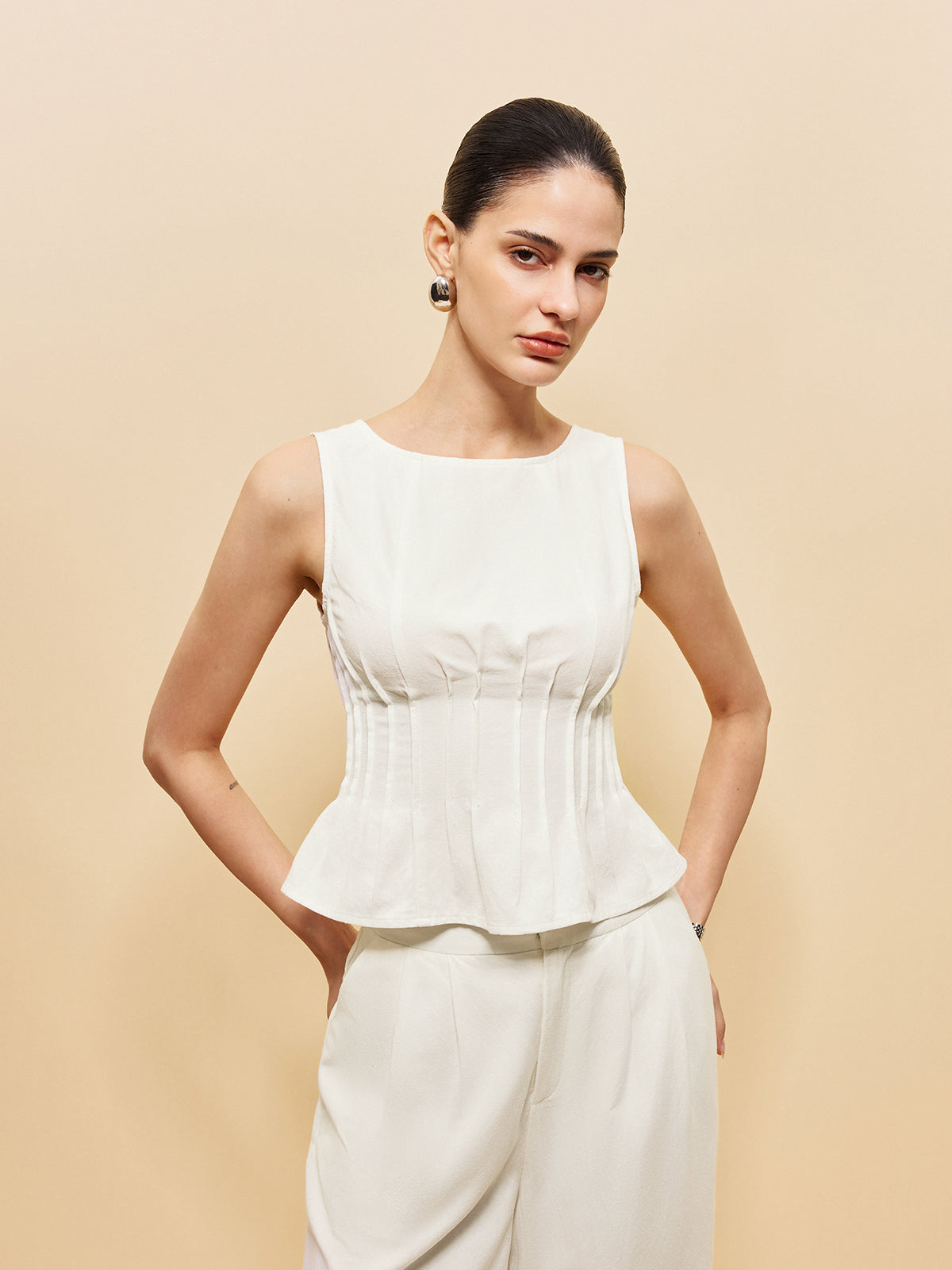 Peplum Üst ve Geniş Paça Pantolon Takımı