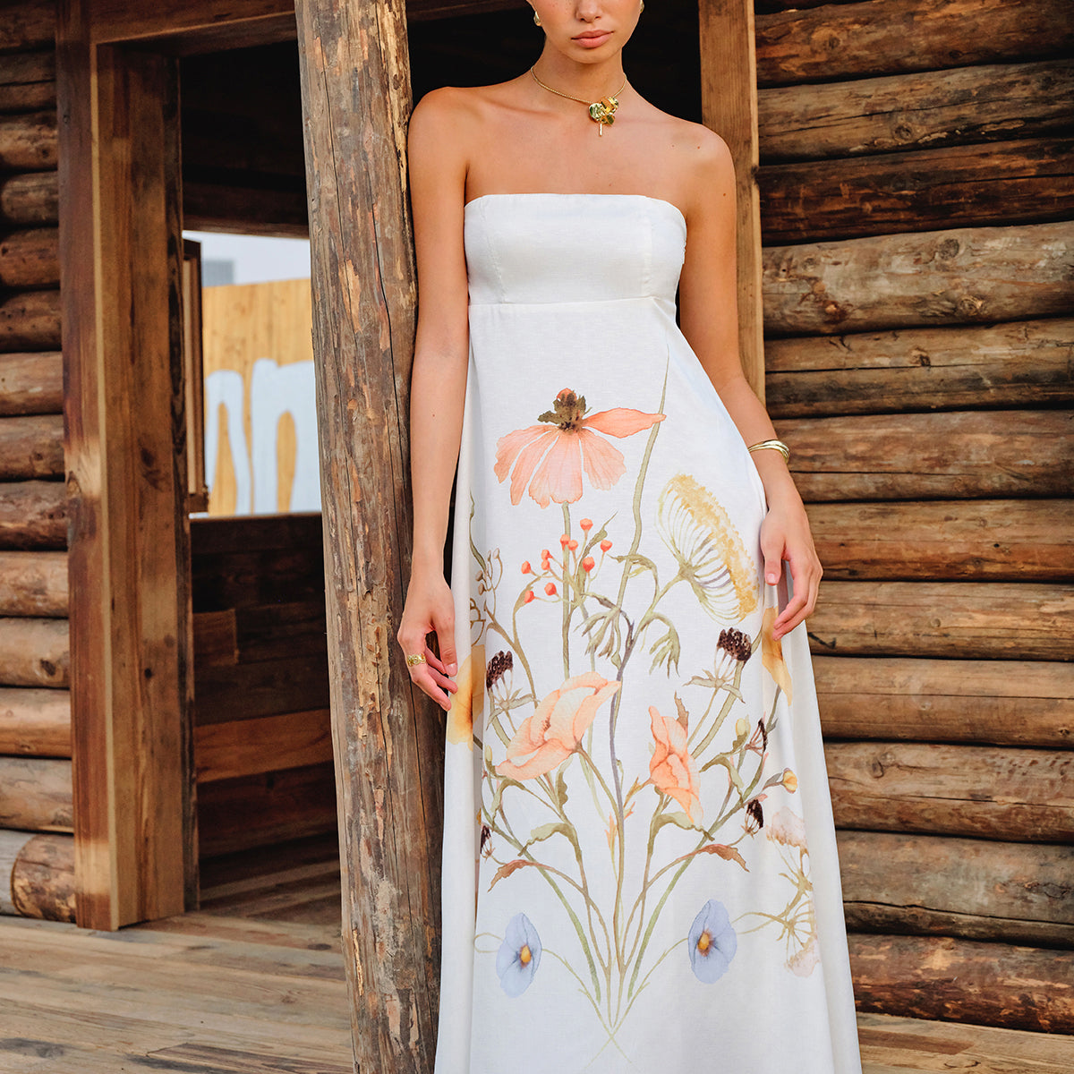 Şık Çiçek Desenli Askısız Uzun Elbise