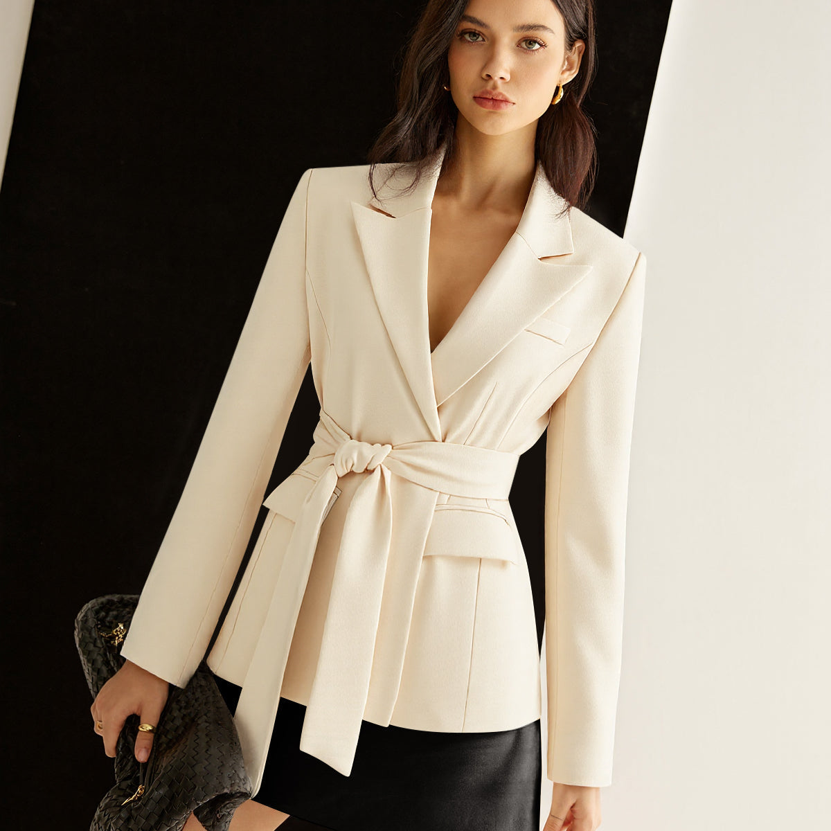 Uzun Kollu Kuşaklı Blazer