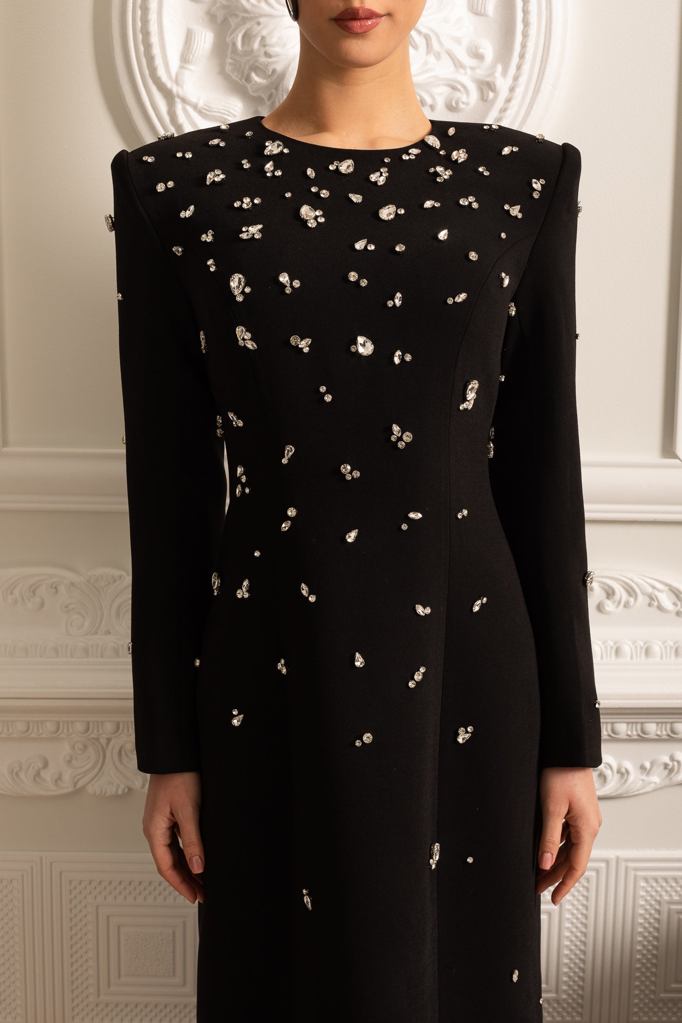 Olyssa Işıltılı Süslemeli Zarif Uzun Elbise