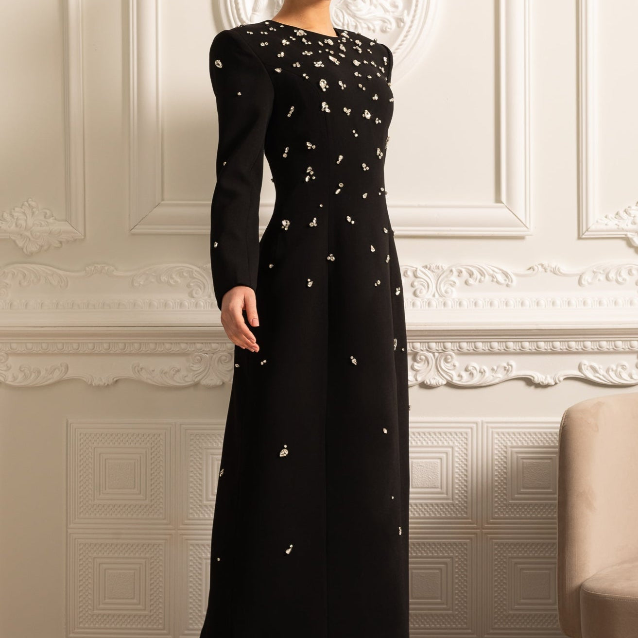 Olyssa Işıltılı Süslemeli Zarif Uzun Elbise