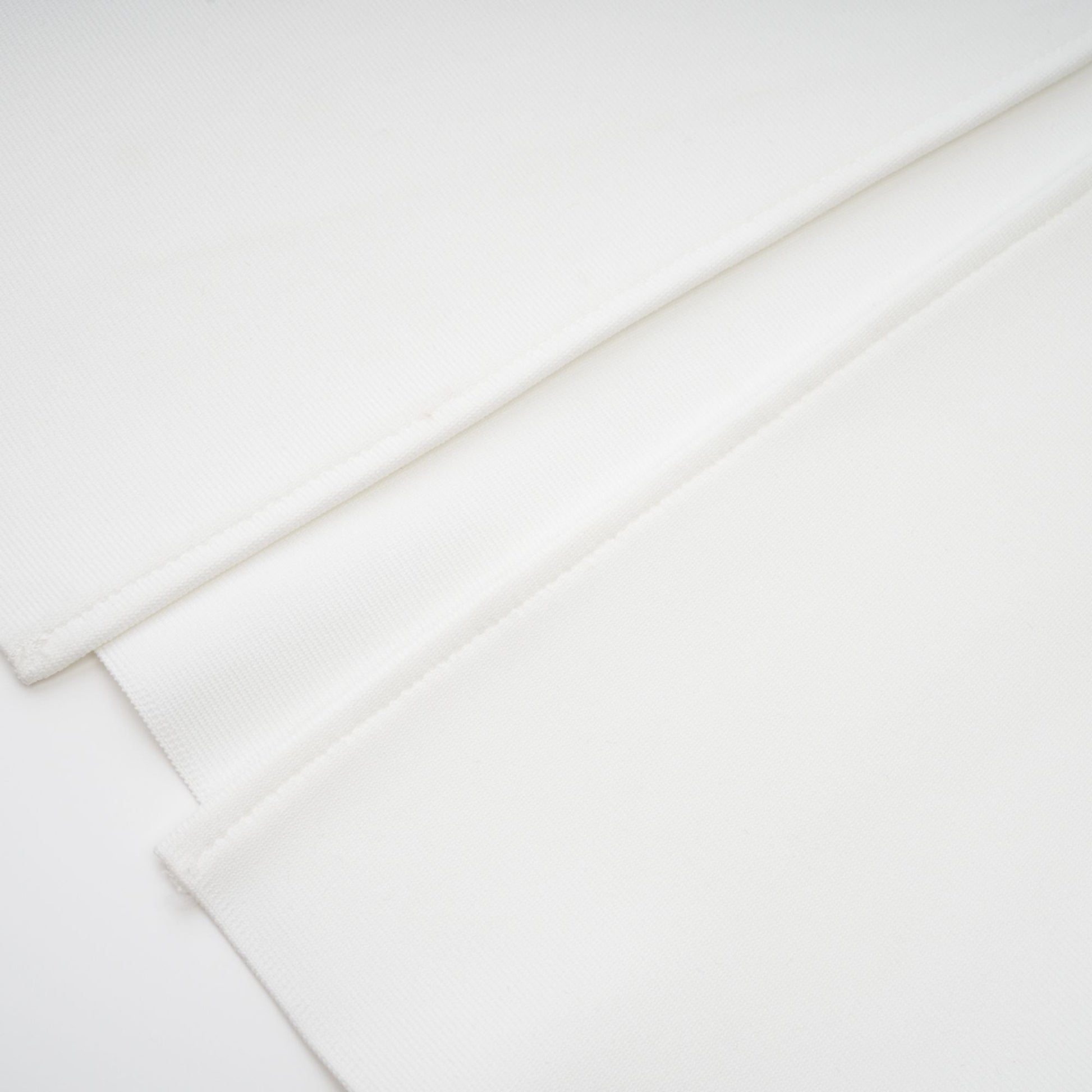 Olyssa Geneviève Omuzları Açık Çiçekli Elbise