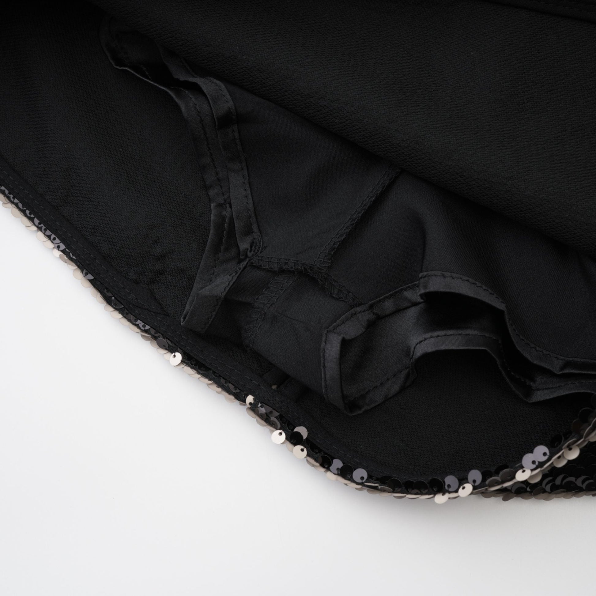 Magali Siyah Pullu Mini Etek