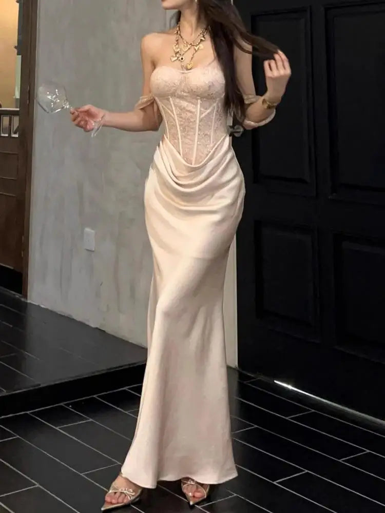 Olyssa Dantel Büstiyerli Saten Elbise