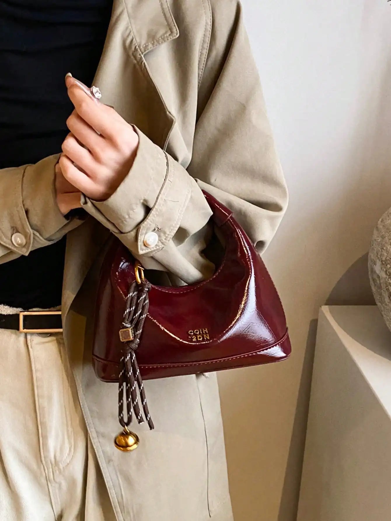 LuxeCharm Zincirli Omuz Çantası
