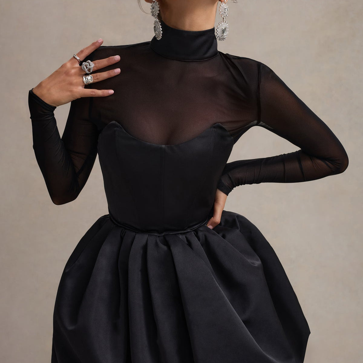 Olyssa Yvonne Turtleneck Şeffaf Kollu Mini Elbise