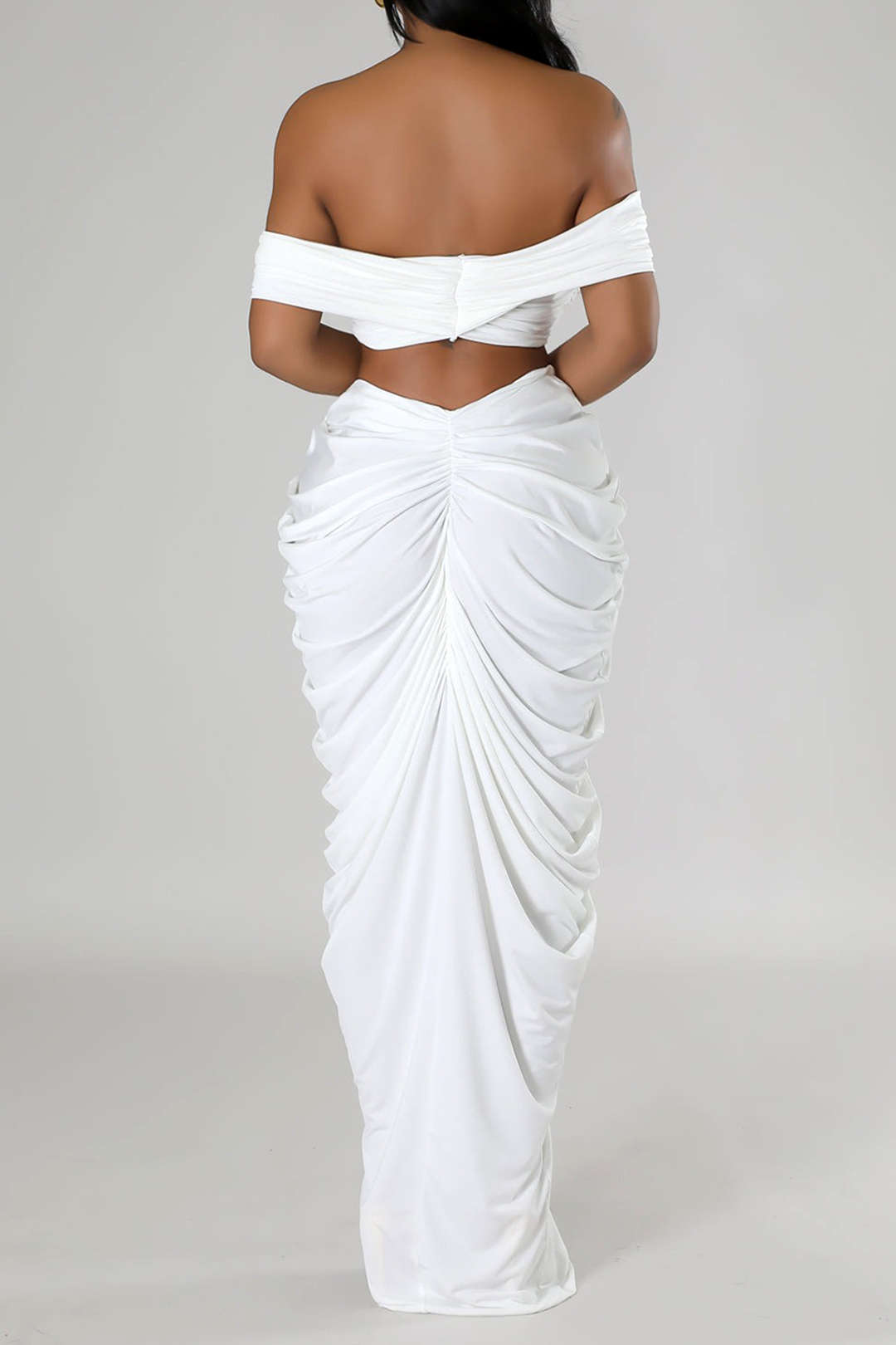 V Yaka Gömlek Ve V Şekilli Bel Kesimli Maxi Etek Seti