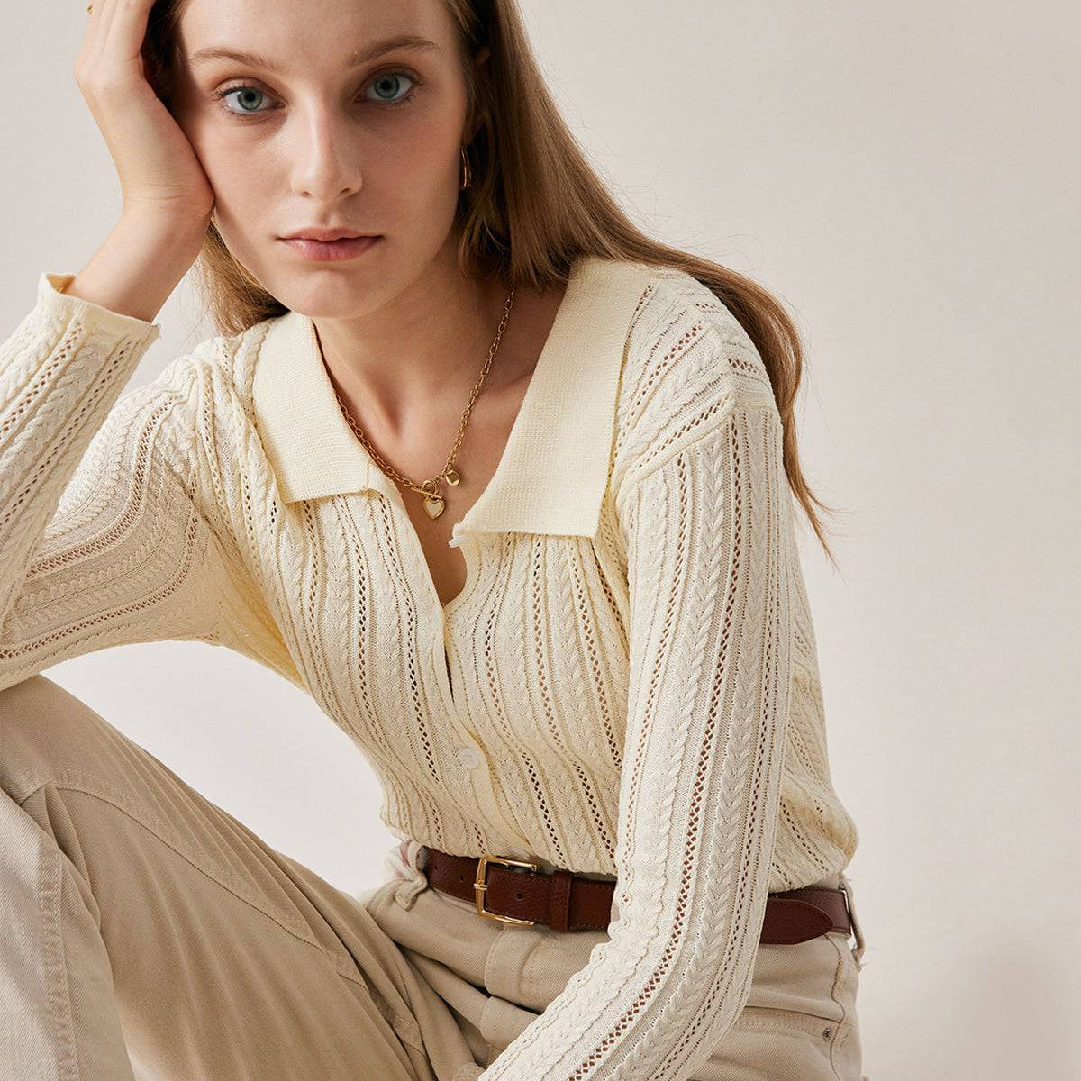 Gömlek Yaka Düğmeli Örgü Hırka