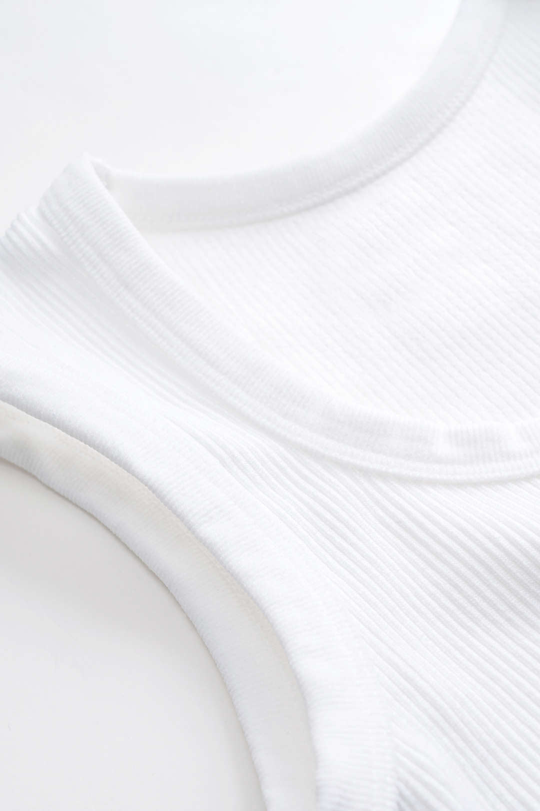 Düz Dokulu Askılı Üst