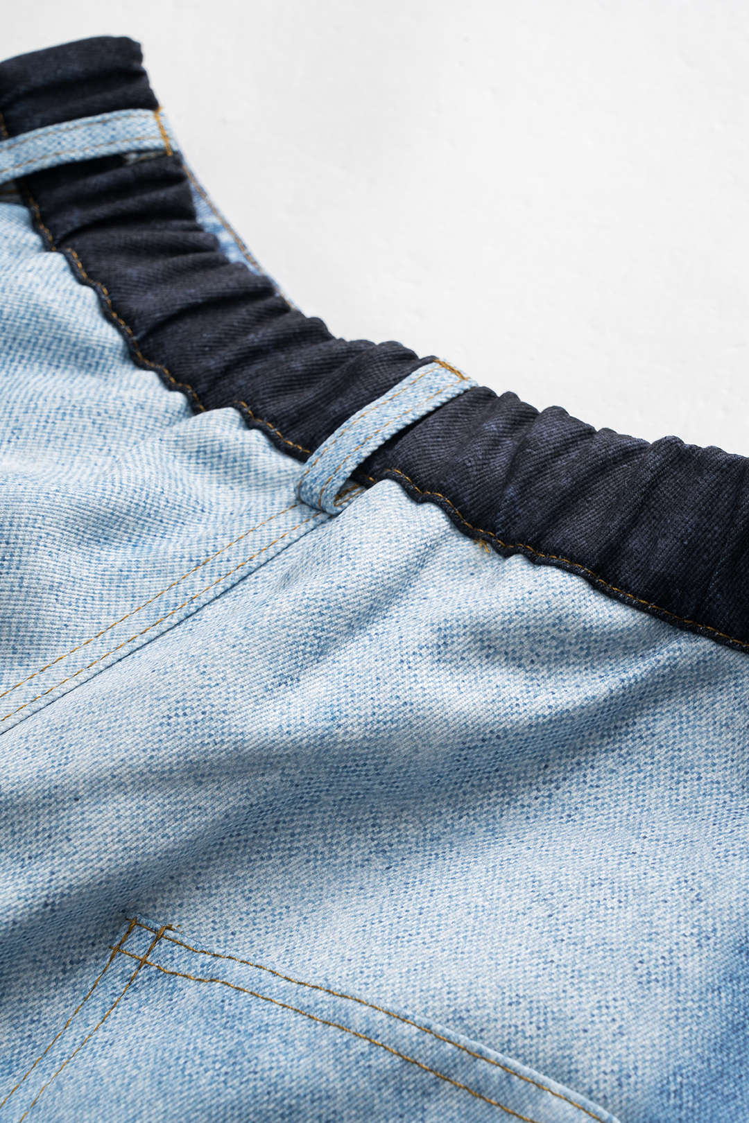 Soyut Baskılı Düğmeli Cep Pantolonları