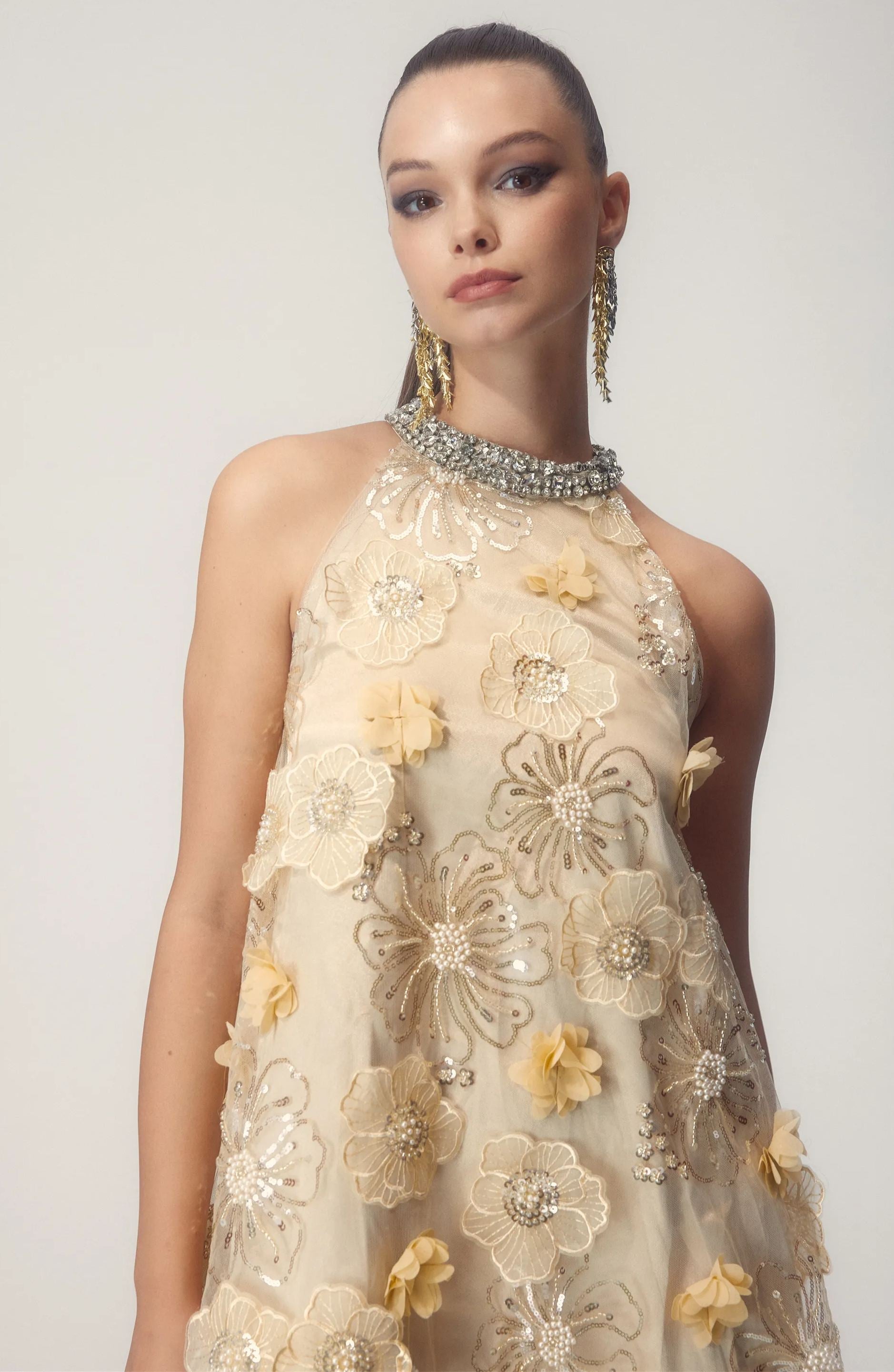 Olyssa Ella Halter Çiçek İşlemeli Payetli Mini Elbise